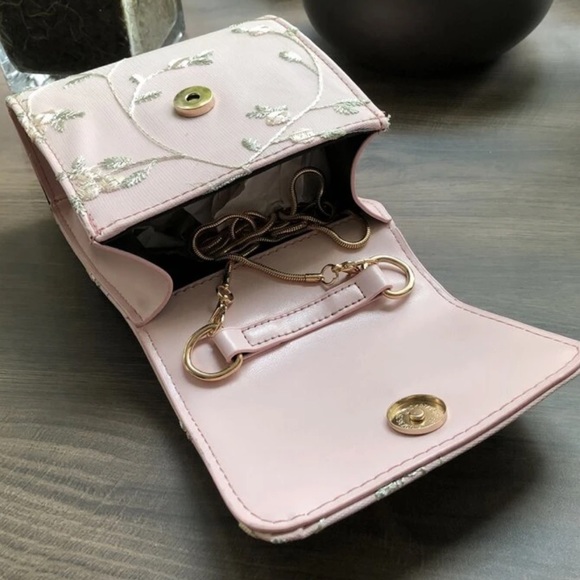 NEW✨ Faux Pearl Embroidered Satchel Bag😍 - Picture 3 of 5